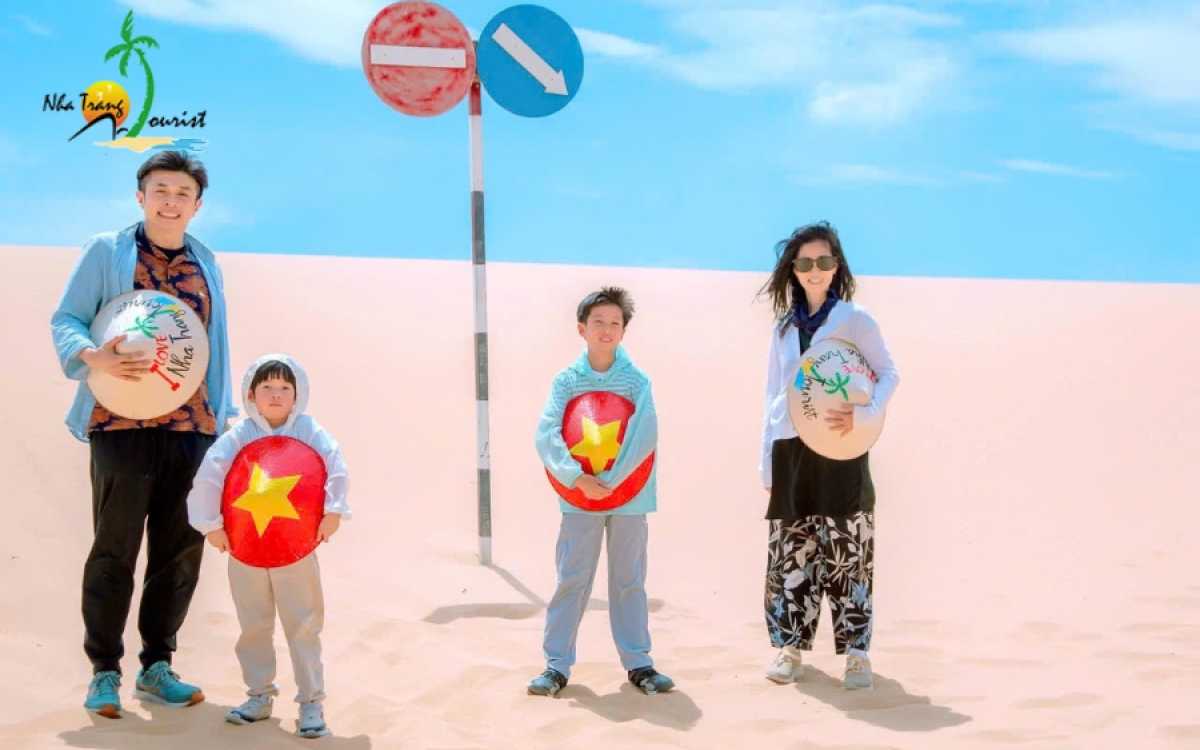Hành trình đáng nhớ: Tour riêng đồi cát Phan Rang cùng gia đình từ Mỹ